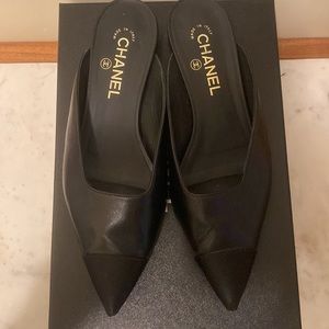 Chanel lambskin and satin mules size 38.5